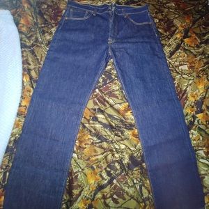 Men’s Levi jeans